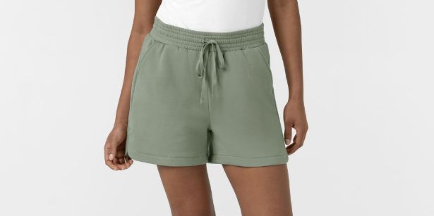 UNWIND &amp; LOUNGE WOMENS HIGH RISE FLEECE SHORTS-5389