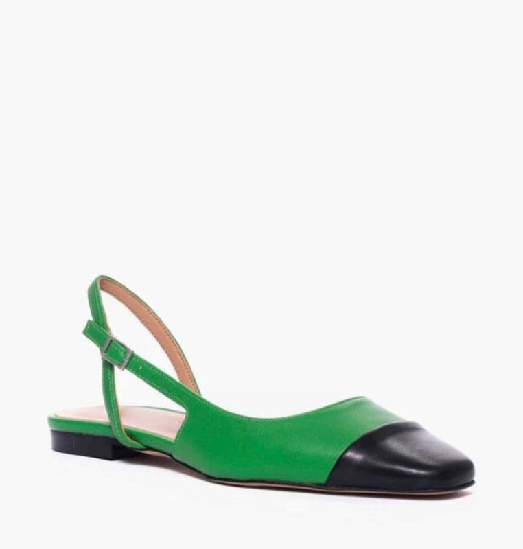 Plat sandalen in echt leren