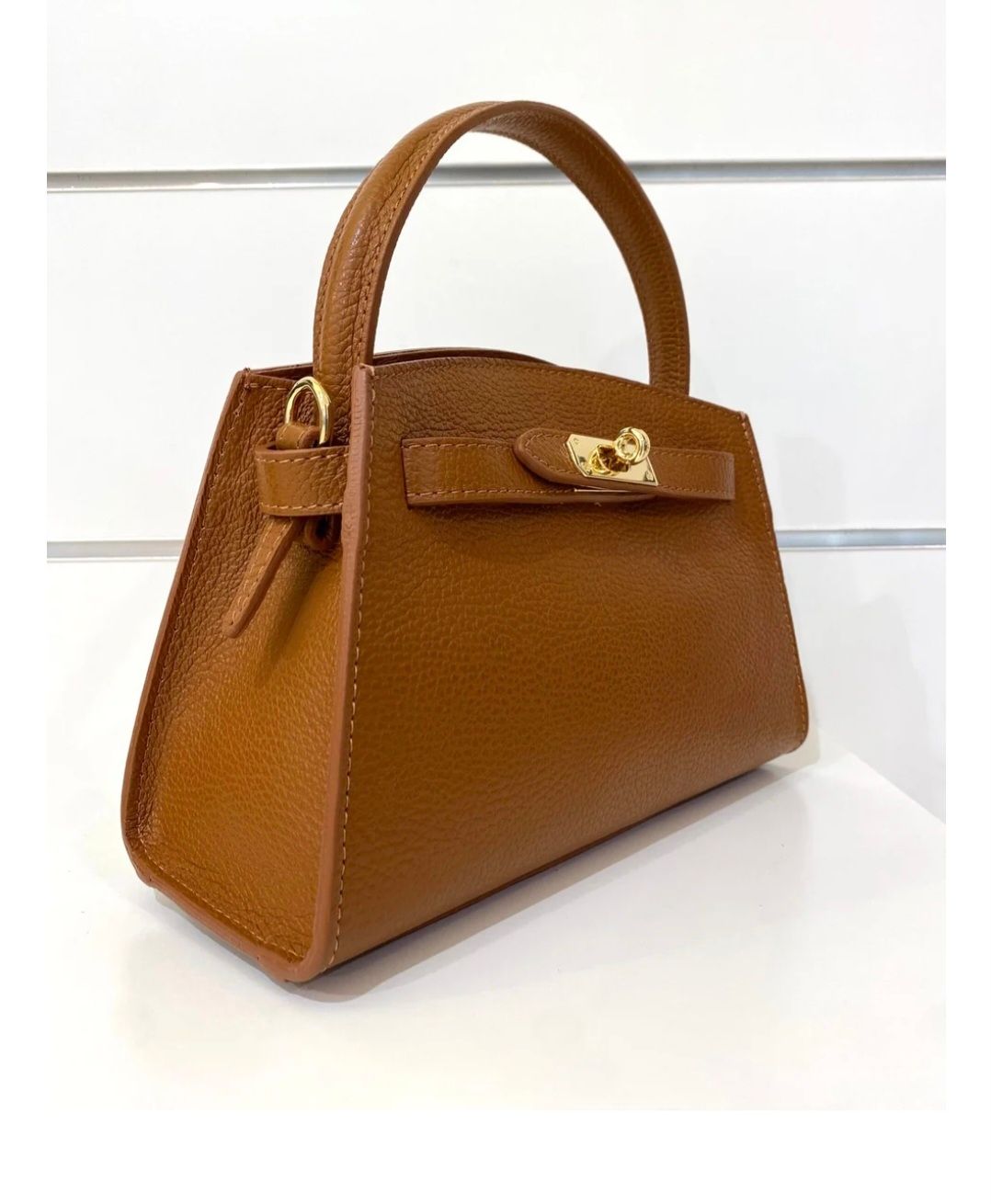 Tas constance, Mondieux Madame in echt leer, in camel