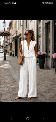 Sofie - Een elegante tweedelige -  tijdloze en vrouwelijke set 