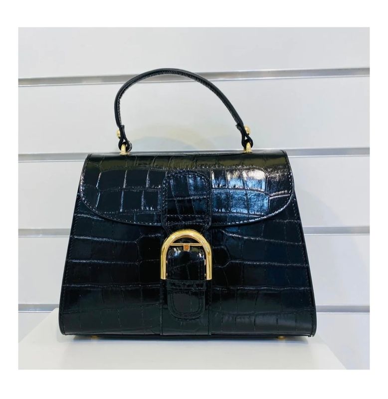 Italiasnse leten tas Deley