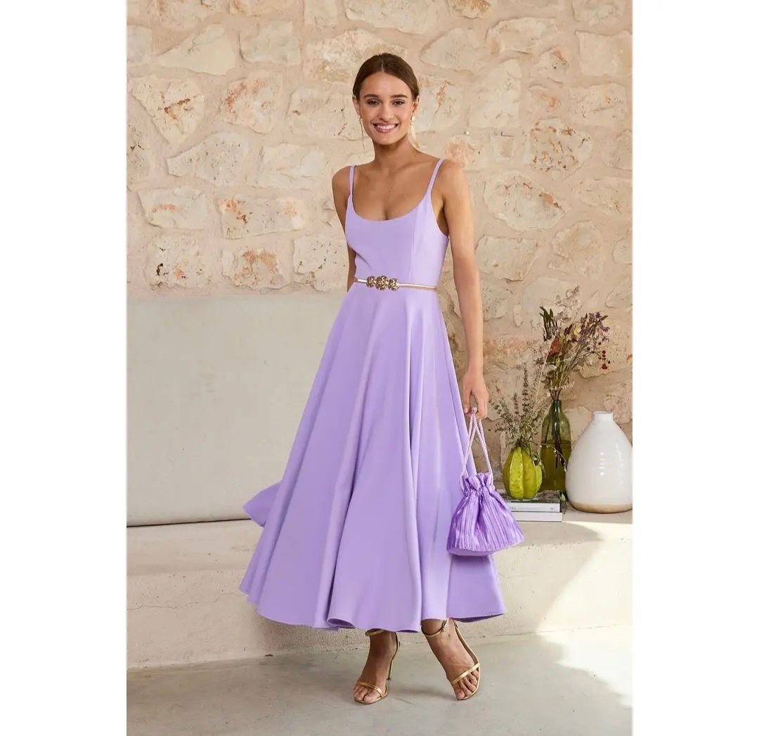 Elegante jurk in pastele lavendel tint