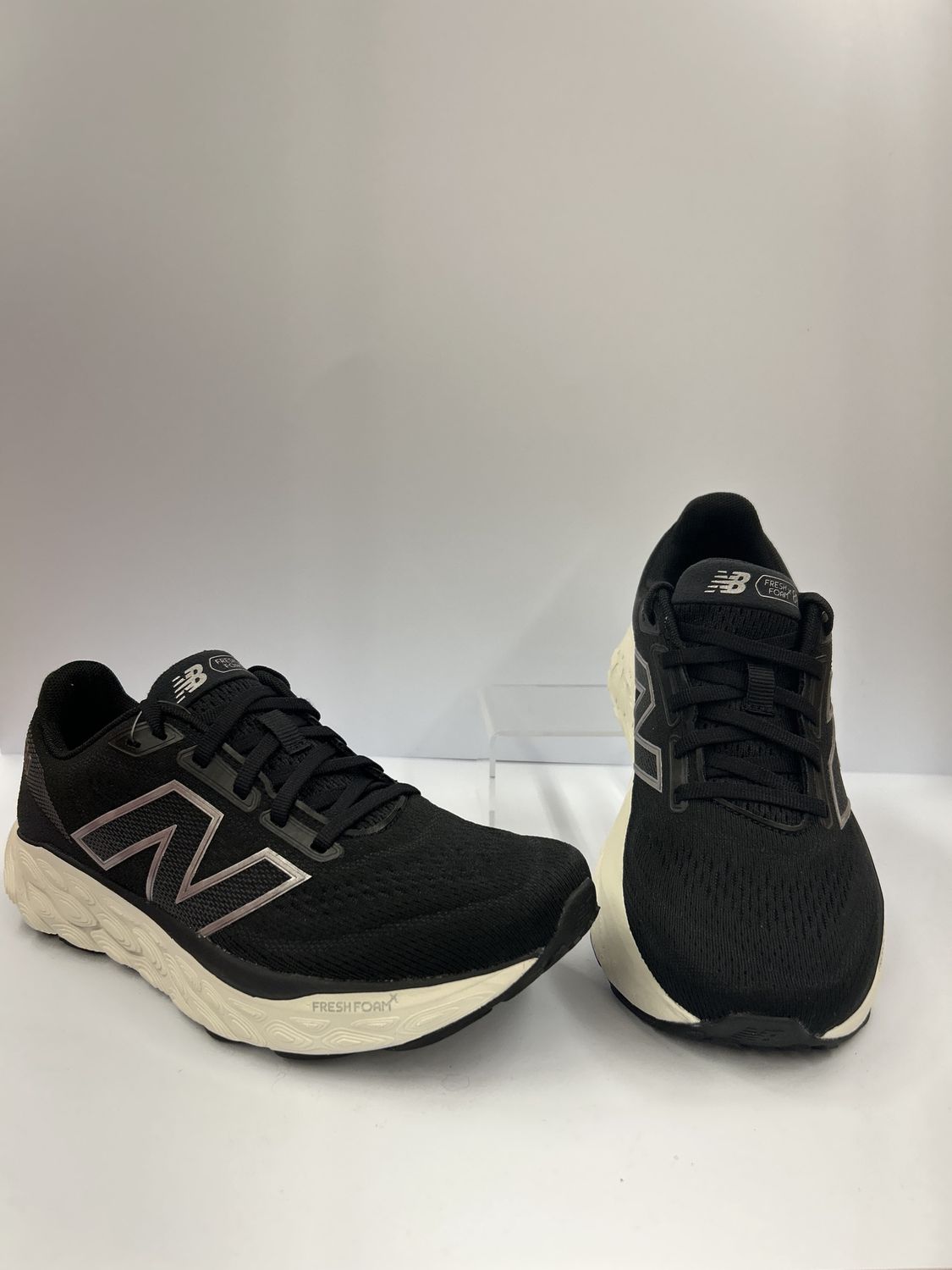 New Balance W880K14