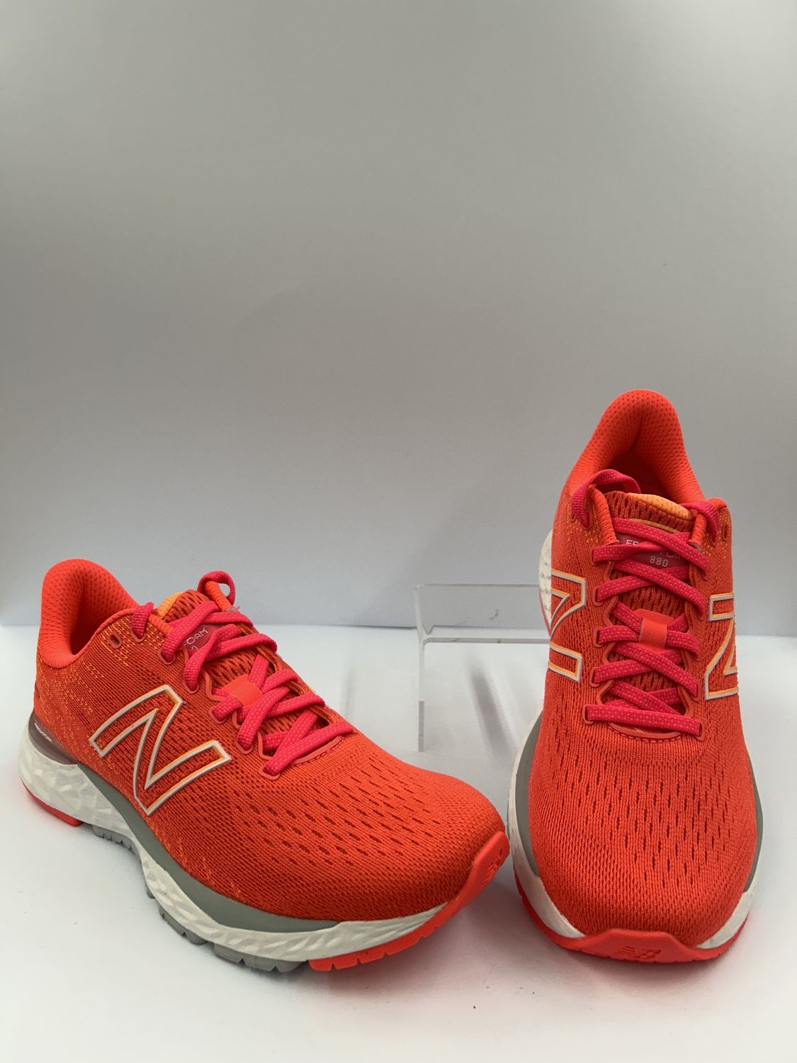 New Balance W880M11