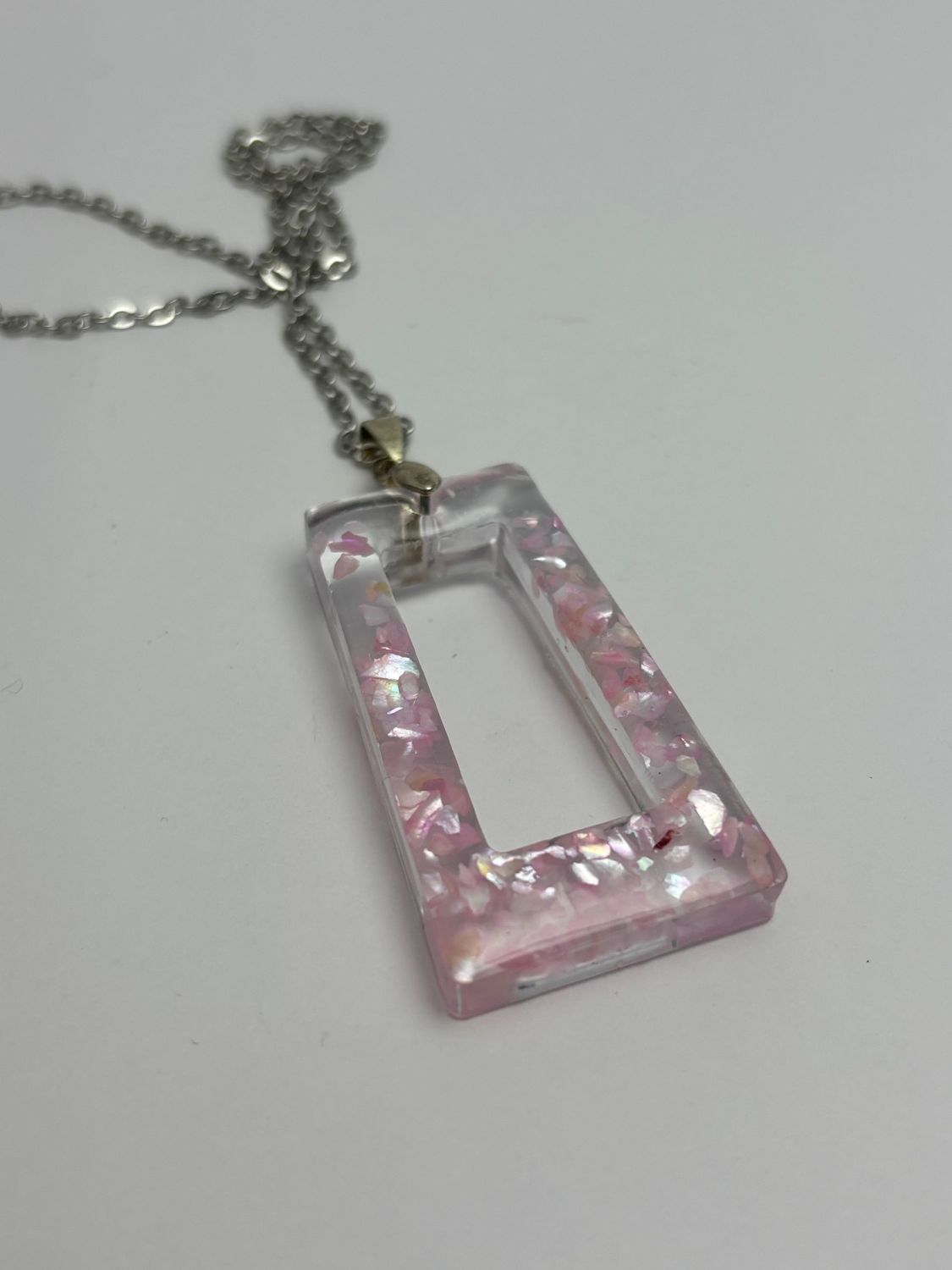 Colgante rosa y nácar