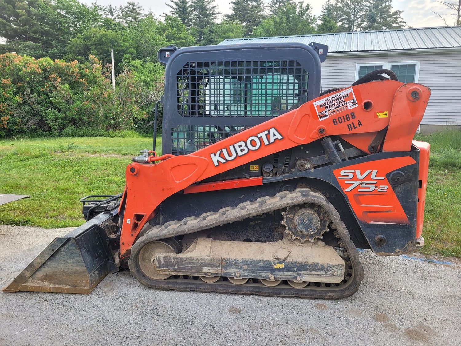 Tracked Kubota SVL 75 (10k lb)