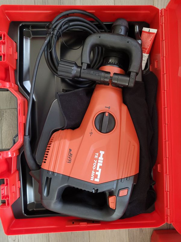 Hilti MAX BREAKER HAMMER TE 700-AVR SDS