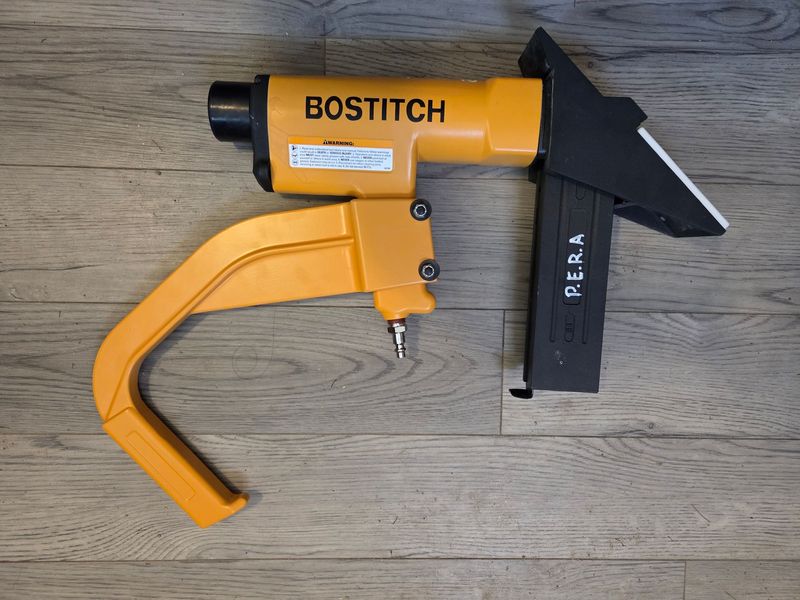 Bostitch Pneumatic Floor Stapler w/hammer