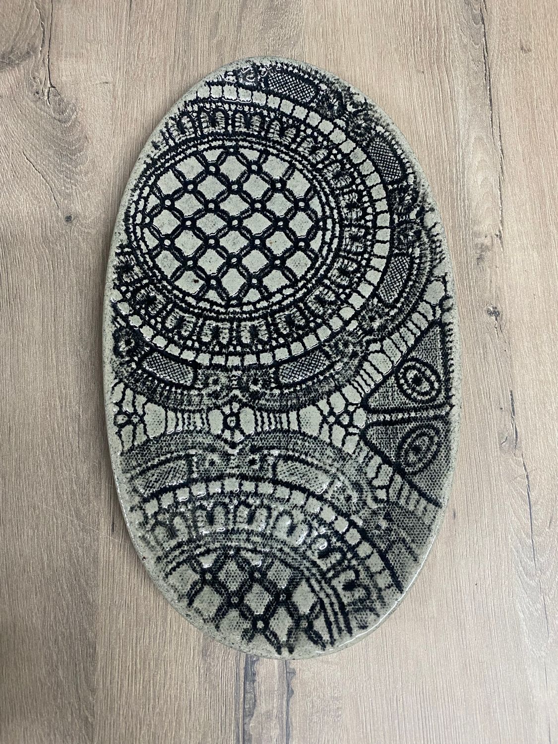 GINGHAM PLATTER BOARD OVAL SMALL