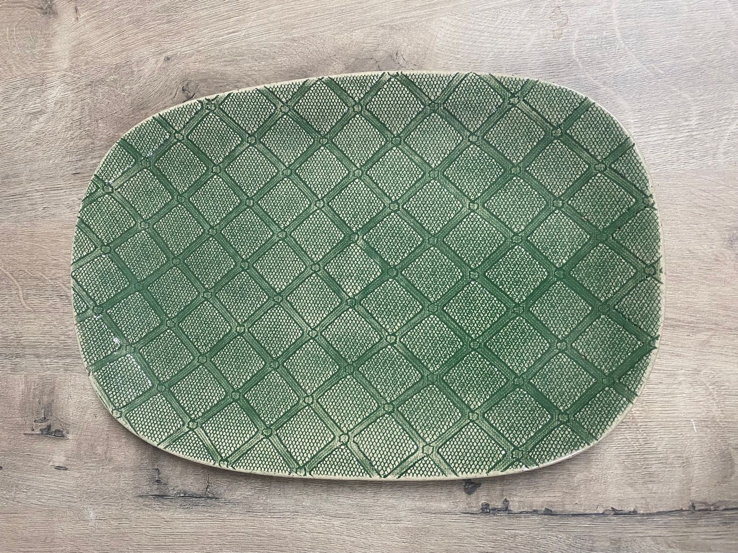 GINGHAM PLATTER BOARD OVAL MEDIUM