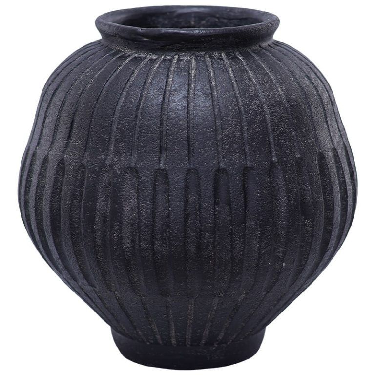 VASE NGUNI BLACK STRIPED