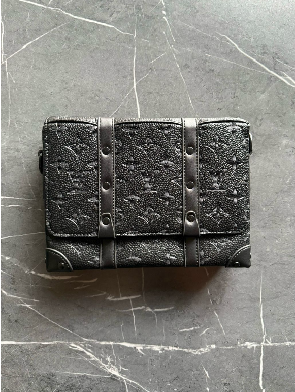 LV - Trunk Messenger Bag (Monogram)