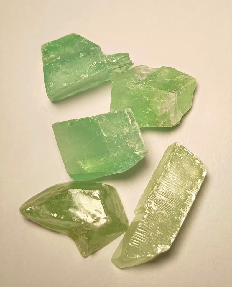 MINERALE &quot;CALCITE VERDE&quot; (2pz)