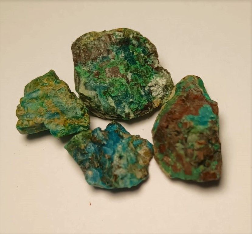 MINERALE &quot;CRISOCOLLA&quot; (2pz)