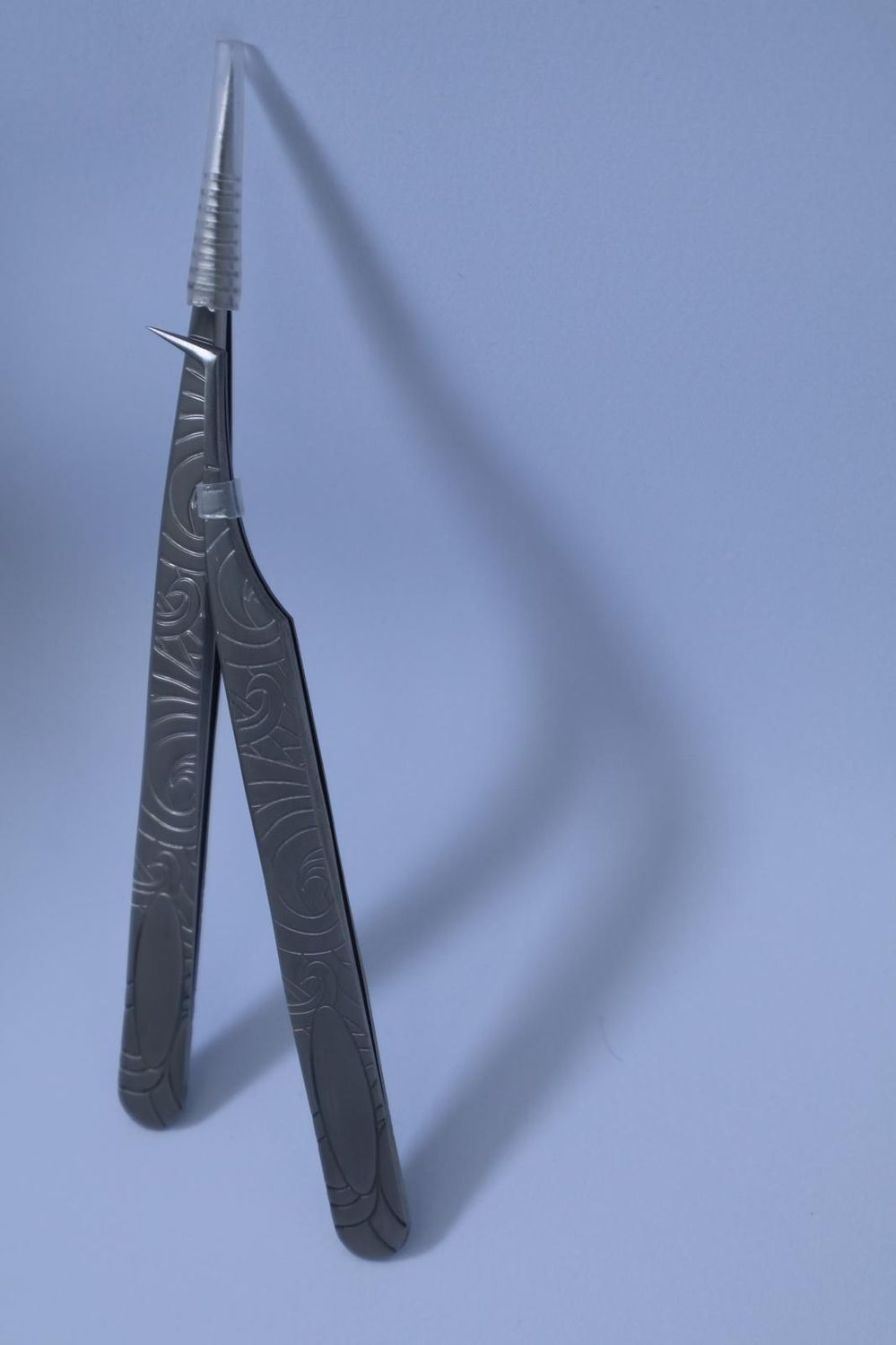 Tweezers-v