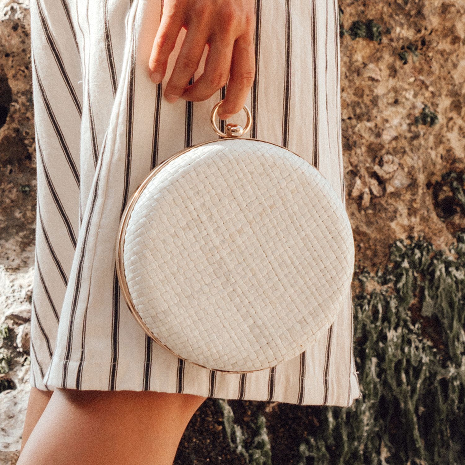 Blanc Woven Hard Clutch