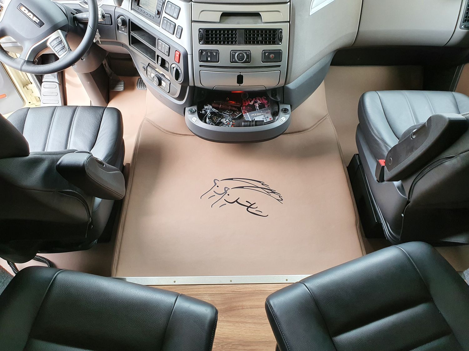 Motortunnelabdeckung DAF