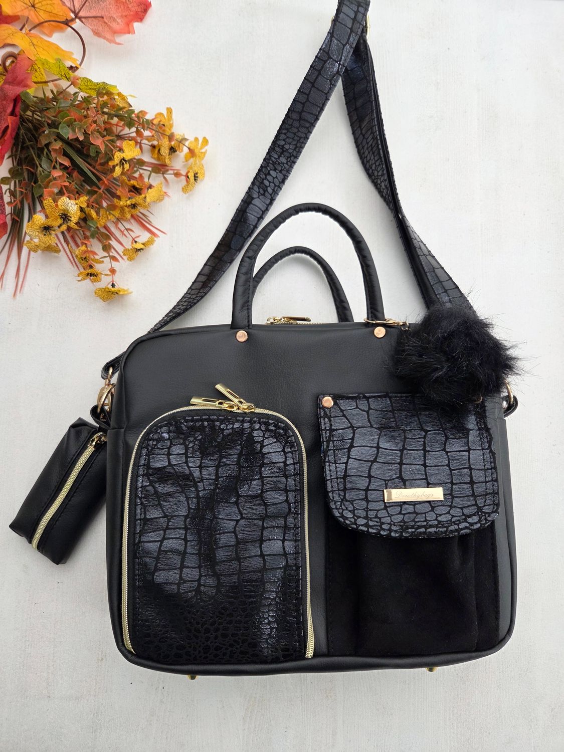 Czarna torebka box mix faktur