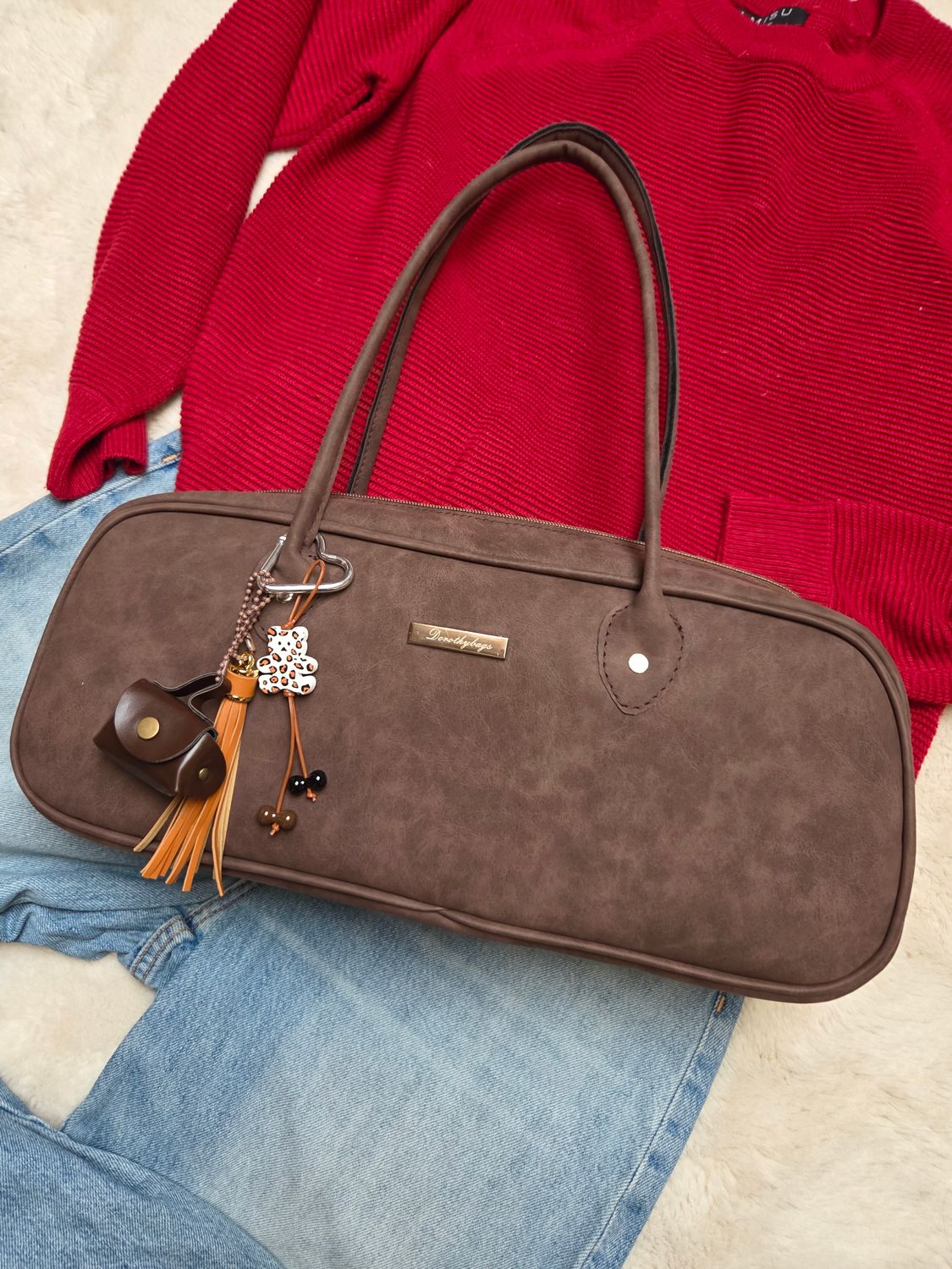 Kawowa torebka jamnik