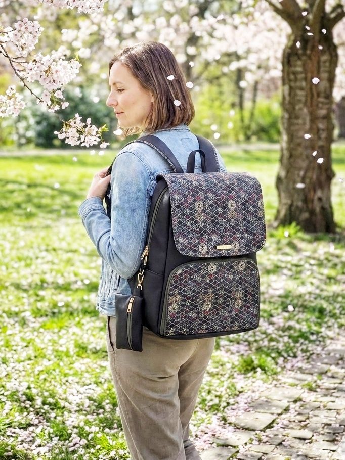 Plecak dwukomorowy z klapka, a4