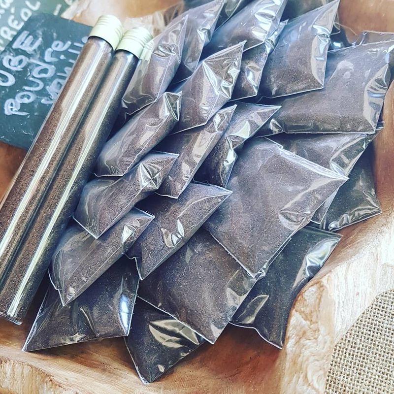 Vanille en poudre de Madagascar 18g - 100% gousses de vanille non épuisées - Tube en verre