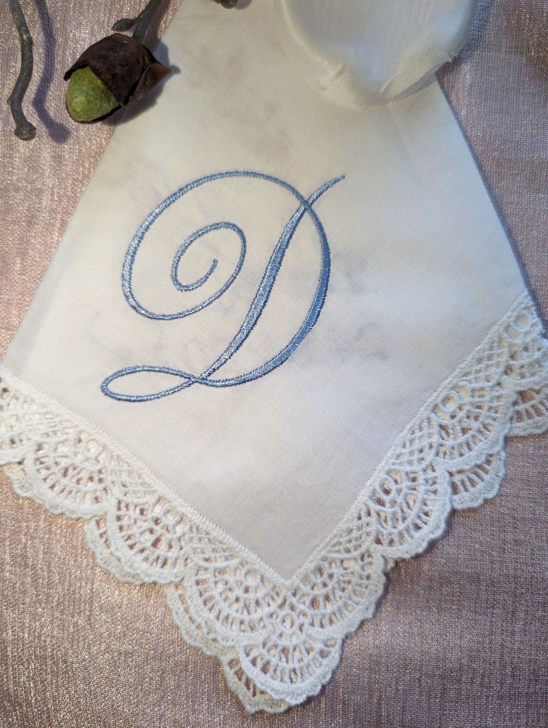 Bruiloft zakdoekje deluxe met monogram