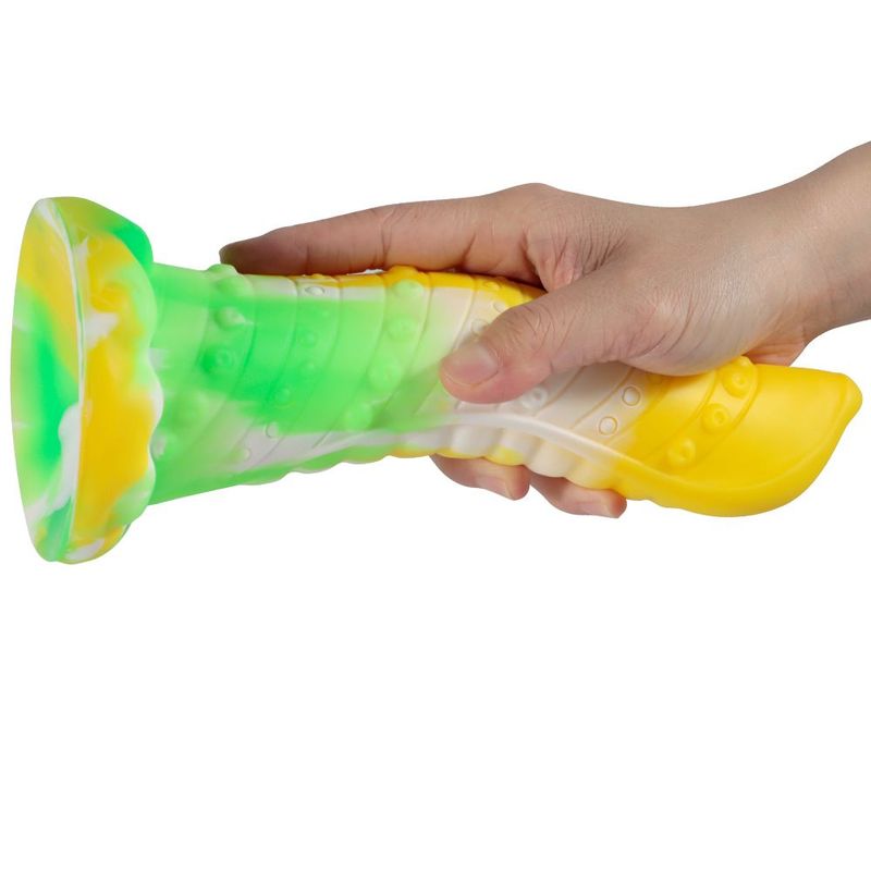 The Cosmo Dildo
