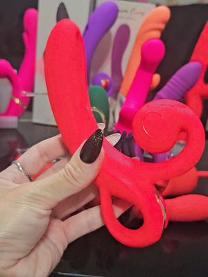 La Royalty Flapping Multifunctional Vibrator