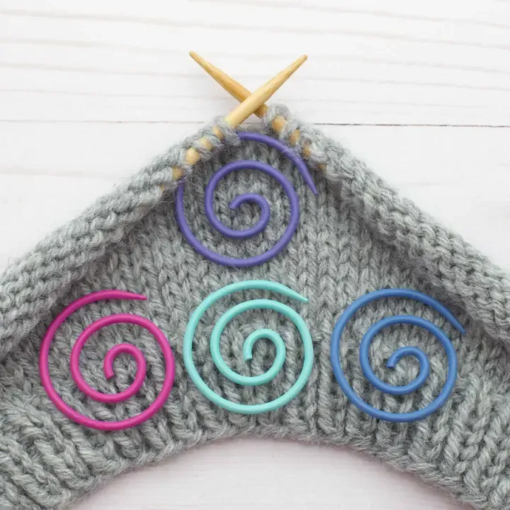 Colorful Spiral Cable Needle