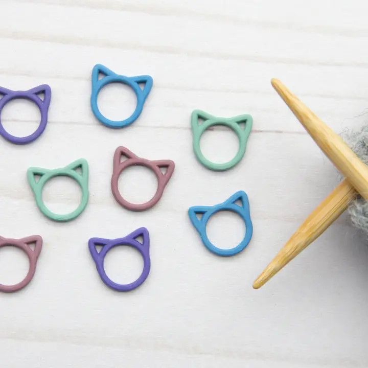 Stitch Markers - Colorful Cat Closed Ring