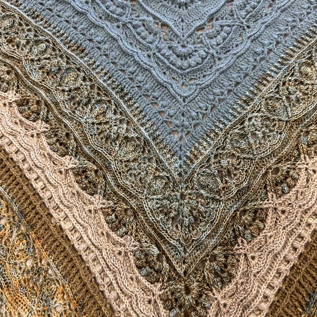 Alaska Shawl
