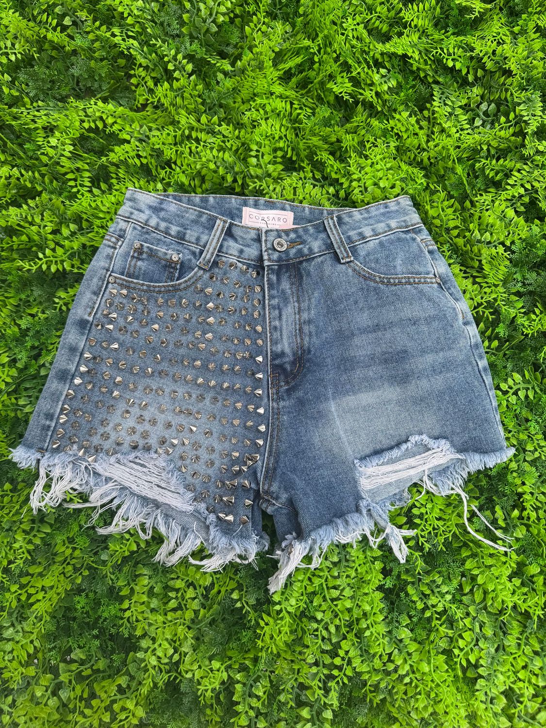 Shorts Corsaro borchiati