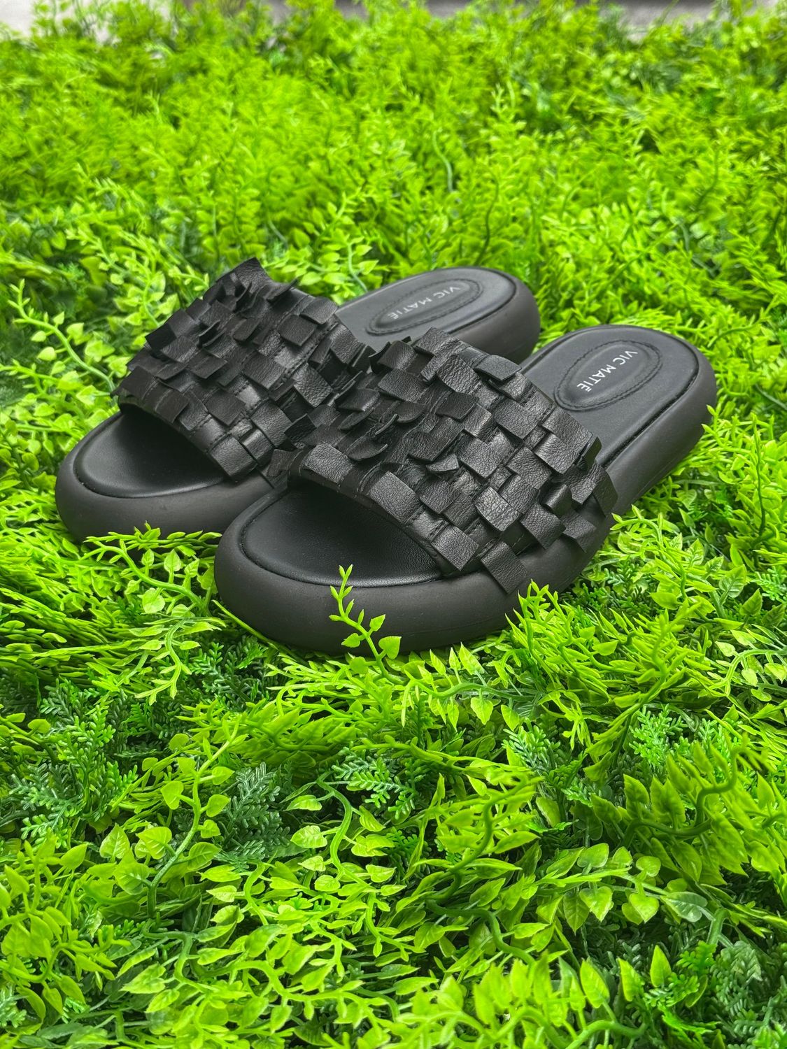 VIC MATIE Sandalo Travel 101 Black