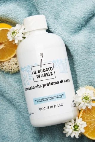 Il Bucato di Adele - Profumatore concentrato per bucato Il Bucato di Adele - Profumatore concentrato per bucato "gocce di pulito" (500 ml)