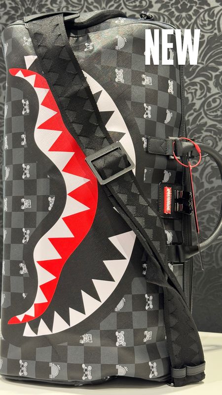BORSONE Grey Peeking Character Check Duffle