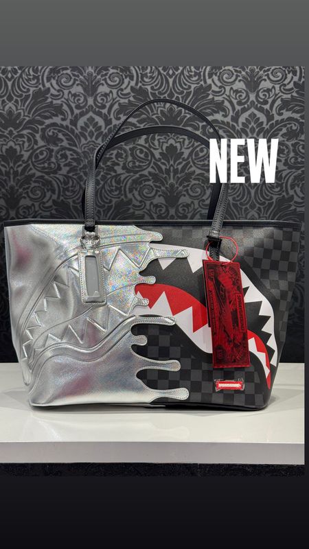 SHOPPER Silver Side Drip Tote