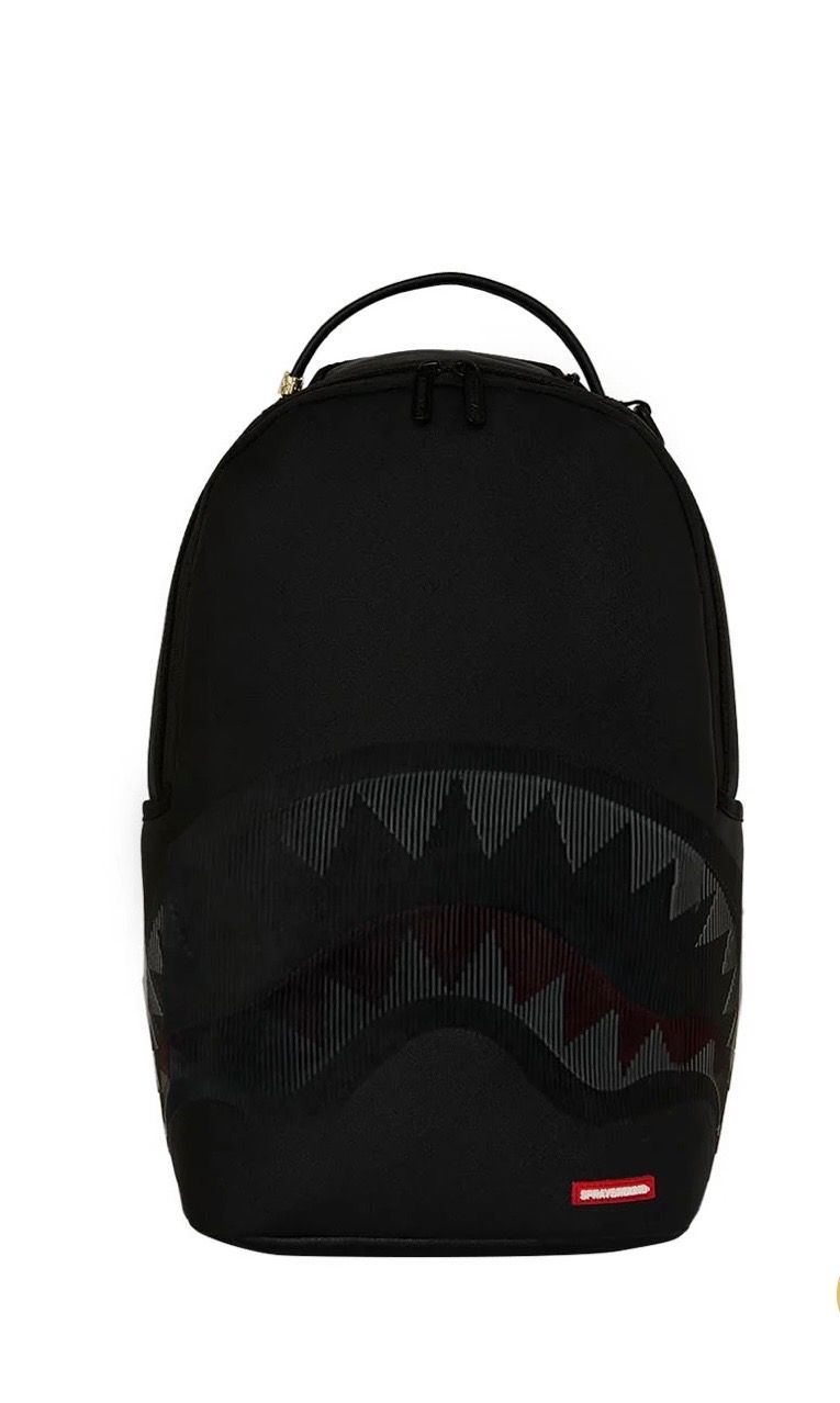 BACKPACK Disappearing Shark