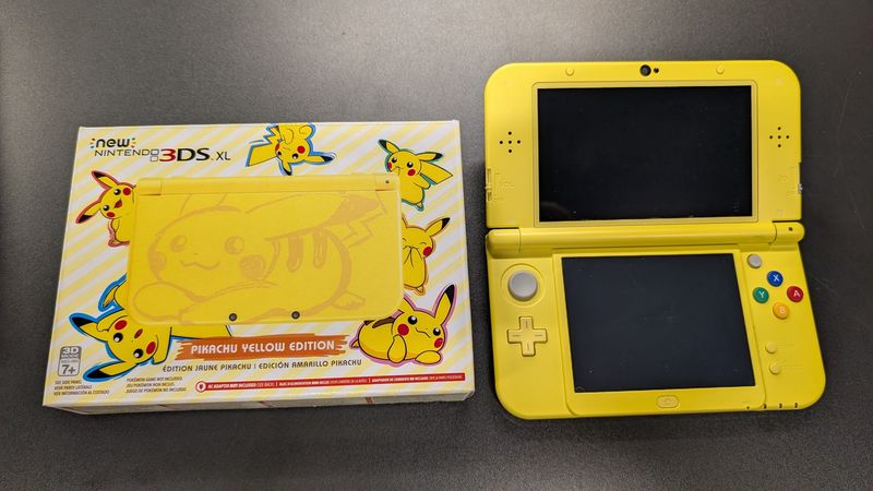New Nintendo 3DS XL Pikachu Yellow Edition