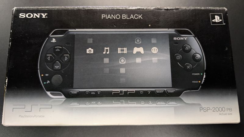 PSP 2000 Console Piano Black