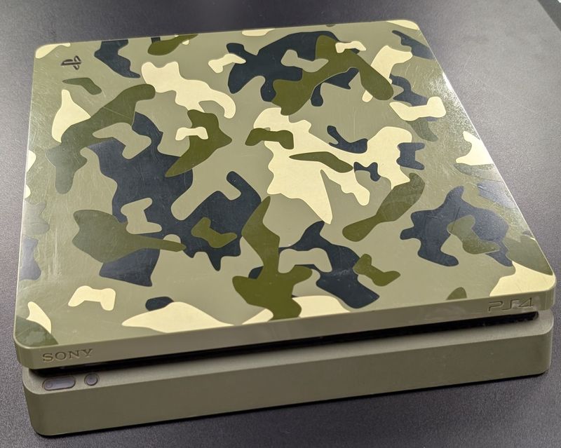 Playstation 4 Slim 1TB Call Of Duty WWII Console