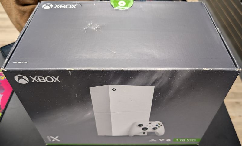 Xbox Series X White 1TB All Digital Console (No Disc)