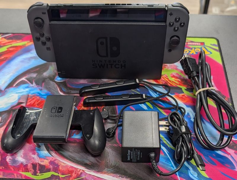 Nintendo Switch Console (Model: HAC-001)