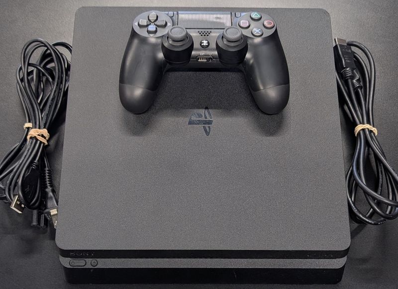 Playstation 4 Slim 2TB Console