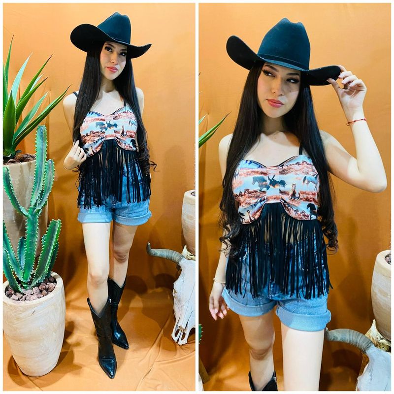 TOP CON BARBITAS Y ESTAMPADO EN CABALLOS