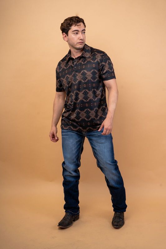 PLAYERA EN GRECAS CABALLERO