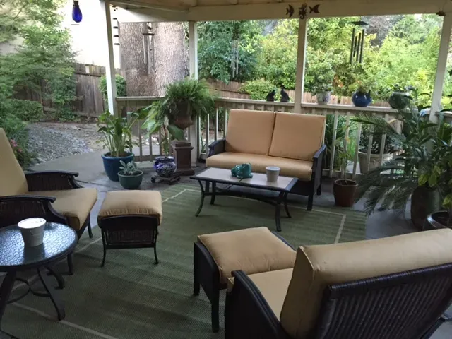 Melbourne Loveseat Replacement Cushions