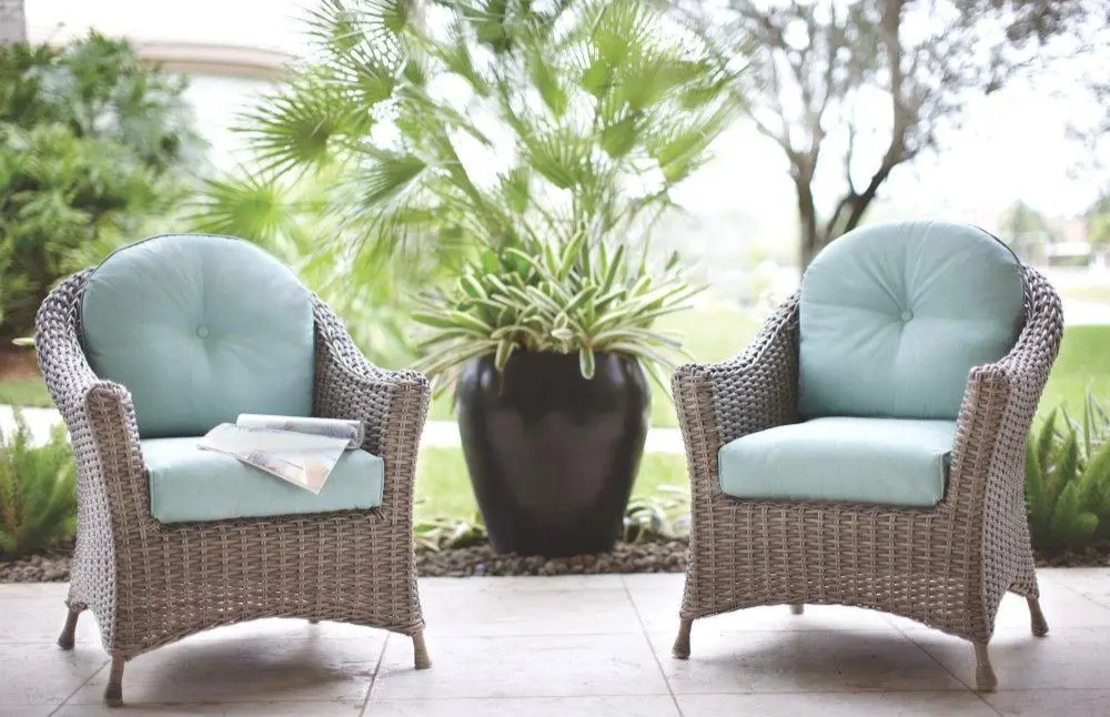 Lake Adela Chat Chairs