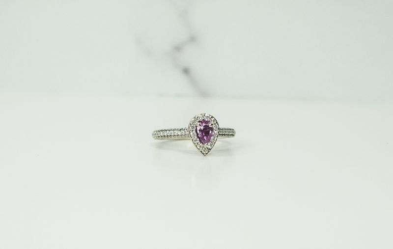 Natural Sapphire &amp; Diamond Ring