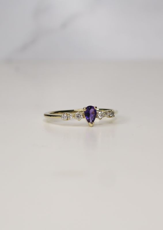 Petite Amethyst Ring