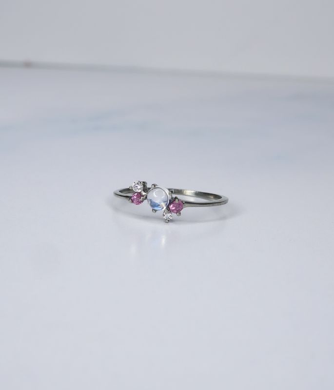 8k Moonstone Ring